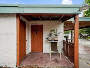 1385 NE 130th St, North Miami FL 33161