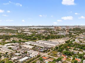 1385 NE 130th St, North Miami FL 33161