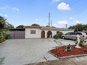 1385 NE 130th St, North Miami FL 33161