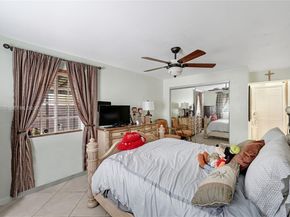 1385 NE 130th St, North Miami FL 33161