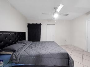 1385 NE 130th St, North Miami FL 33161