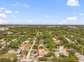 1385 NE 130th St, North Miami FL 33161