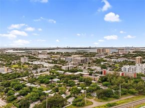 1385 NE 130th St, North Miami FL 33161