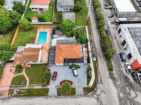 1385 NE 130th St, North Miami FL 33161