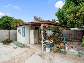 1385 NE 130th St, North Miami FL 33161