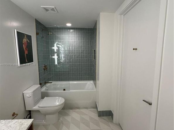 601 NE 1st Ave 3704, Miami FL 33132