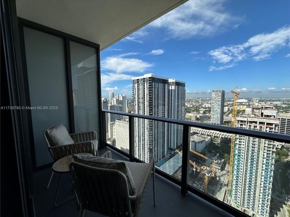 601 NE 1st Ave 3704, Miami FL 33132