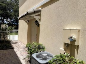 197 Santa Barbara Way, Palm Beach Gardens FL 33410