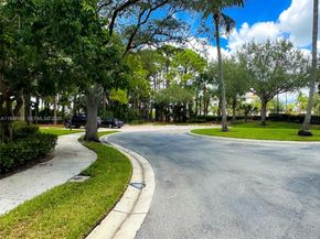 197 Santa Barbara Way, Palm Beach Gardens FL 33410