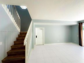 197 Santa Barbara Way, Palm Beach Gardens FL 33410