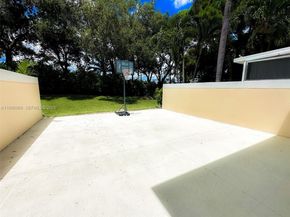 197 Santa Barbara Way, Palm Beach Gardens FL 33410