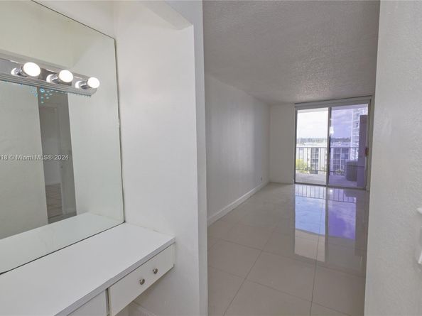 2903 N Miami Beach Blvd 806, North Miami Beach FL 33160