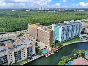 2903 N Miami Beach Blvd 806, North Miami Beach FL 33160