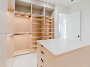 549 East Dr, Miami Springs FL 33166
