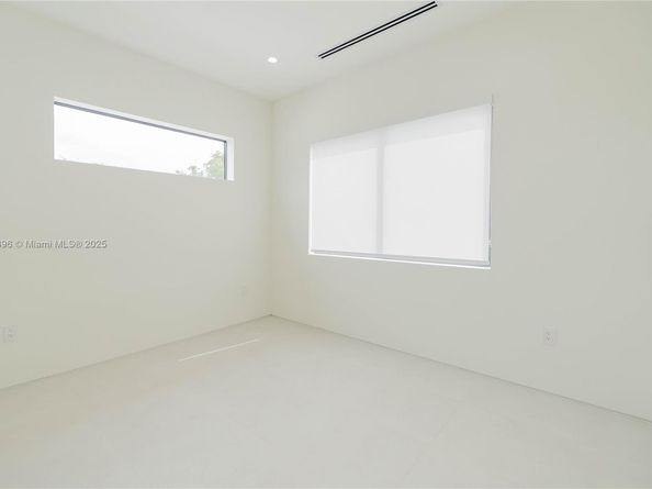 549 East Dr, Miami Springs FL 33166
