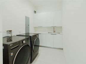 549 East Dr, Miami Springs FL 33166