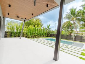 549 East Dr, Miami Springs FL 33166