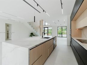 549 East Dr, Miami Springs FL 33166