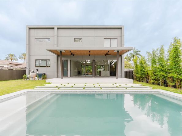 549 East Dr, Miami Springs FL 33166