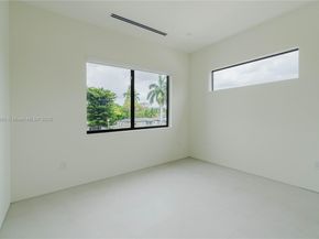 549 East Dr, Miami Springs FL 33166