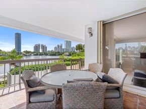 19707 Turnberry Way TH6, Aventura FL 33180