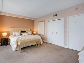19707 Turnberry Way TH6, Aventura FL 33180