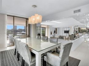 19707 Turnberry Way TH6, Aventura FL 33180