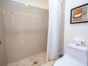 4715 NW 82nd Ave 1405, Lauderhill FL 33351