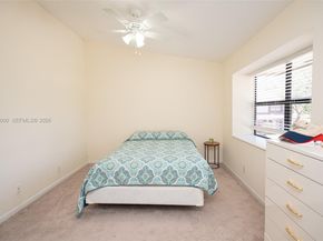 4715 NW 82nd Ave 1405, Lauderhill FL 33351