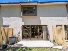 4715 NW 82nd Ave 1405, Lauderhill FL 33351