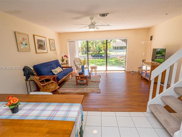 4715 NW 82nd Ave 1405, Lauderhill FL 33351