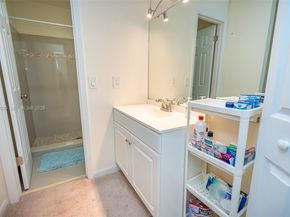 4715 NW 82nd Ave 1405, Lauderhill FL 33351