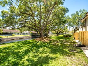 4715 NW 82nd Ave 1405, Lauderhill FL 33351