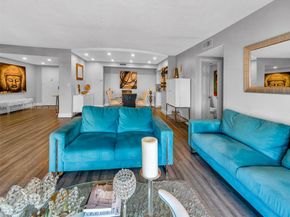 3800 Hillcrest Dr 907, Hollywood FL 33021