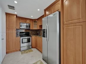 5005 Collins Ave 725, Miami Beach FL 33140