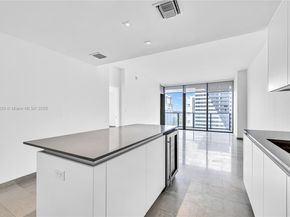 88 SW 7th St 1006, Miami FL 33130