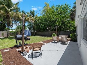 1480 SW 26th Ave, Fort Lauderdale FL 33312