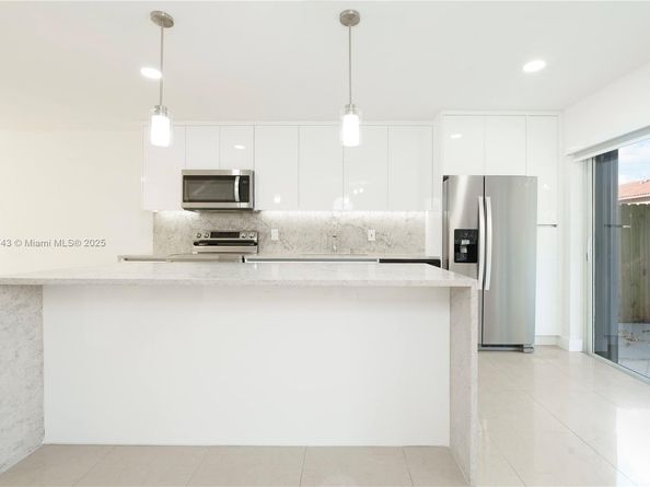 6080 W 26th Ct 1019, Hialeah FL 33016