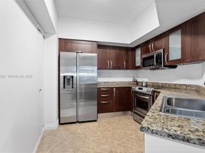 19900 E Country Club Dr 216, Aventura FL 33180