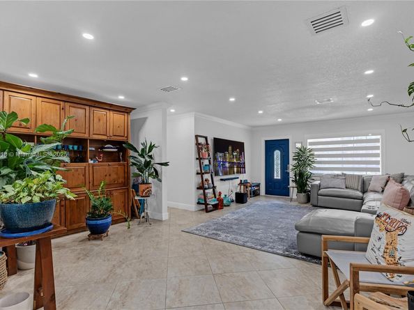 9901 SW 35th Ter, Miami FL 33165