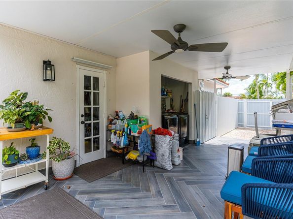 9901 SW 35th Ter, Miami FL 33165