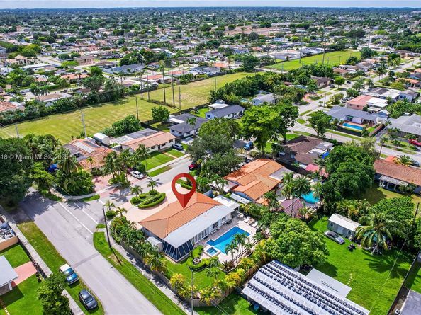 9901 SW 35th Ter, Miami FL 33165