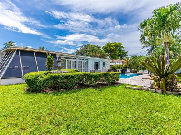 9901 SW 35th Ter, Miami FL 33165