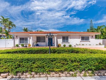 9901 SW 35th Ter