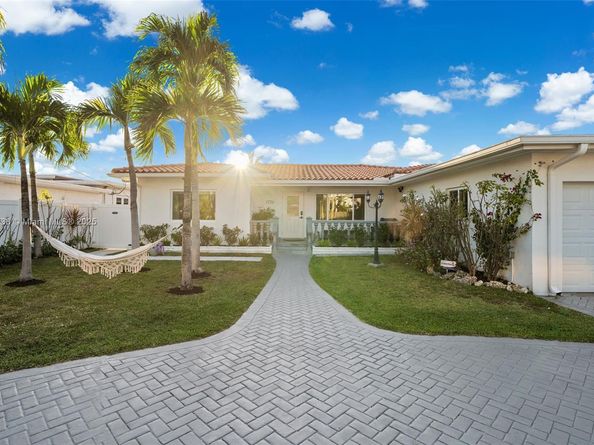 7770 Hawthorne Ave, Miami Beach FL 33141