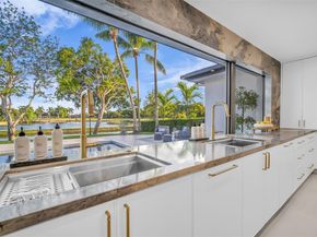 4430 Casper Ct, Hollywood FL 33021