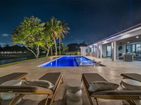 4430 Casper Ct, Hollywood FL 33021