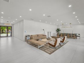 4430 Casper Ct, Hollywood FL 33021