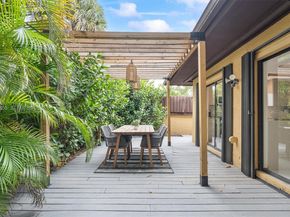 20345 NE 10th Ct, Miami FL 33179