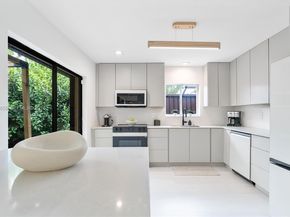 20345 NE 10th Ct, Miami FL 33179